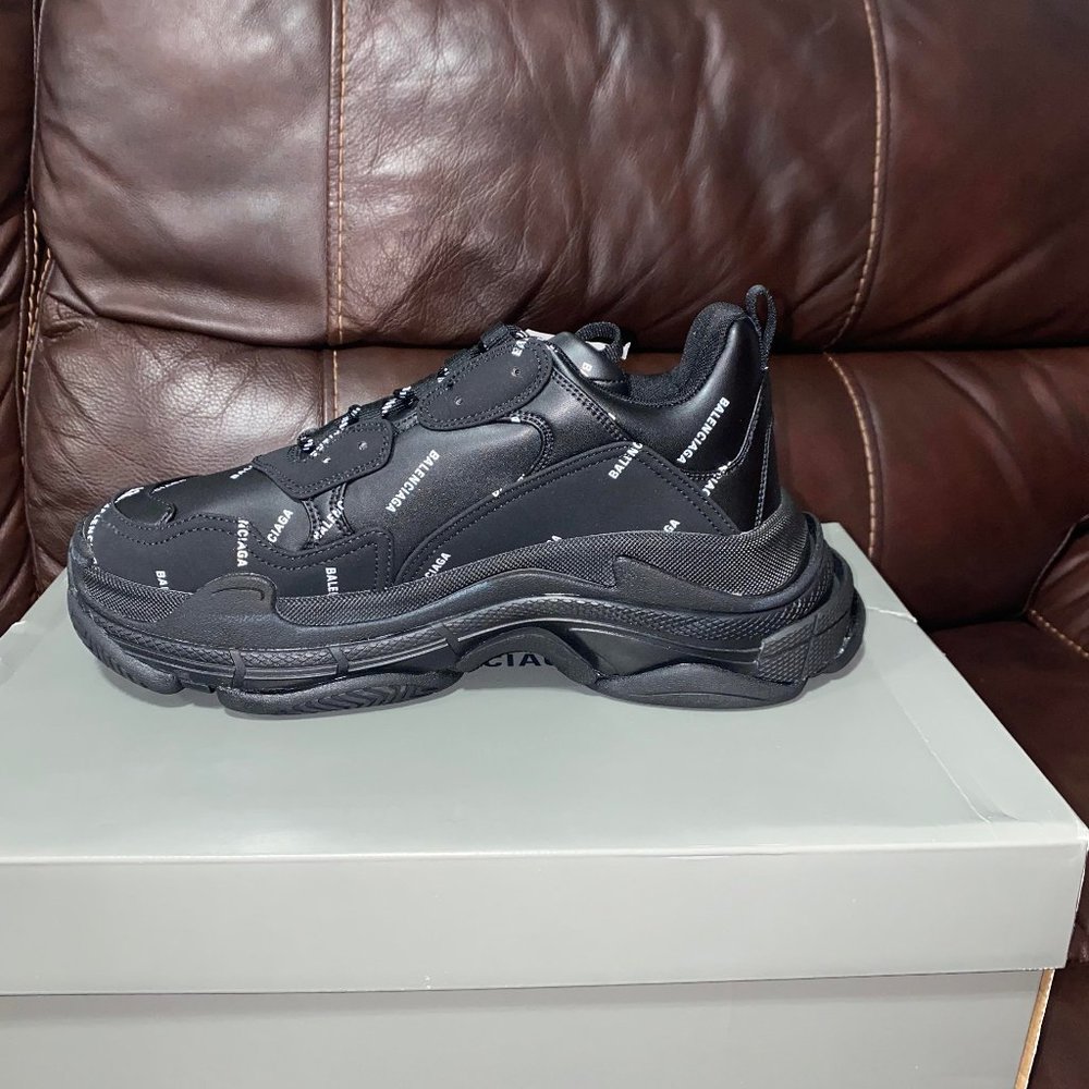 Balenciaga Triple S Sneakers Size 43 (US 9 Men)